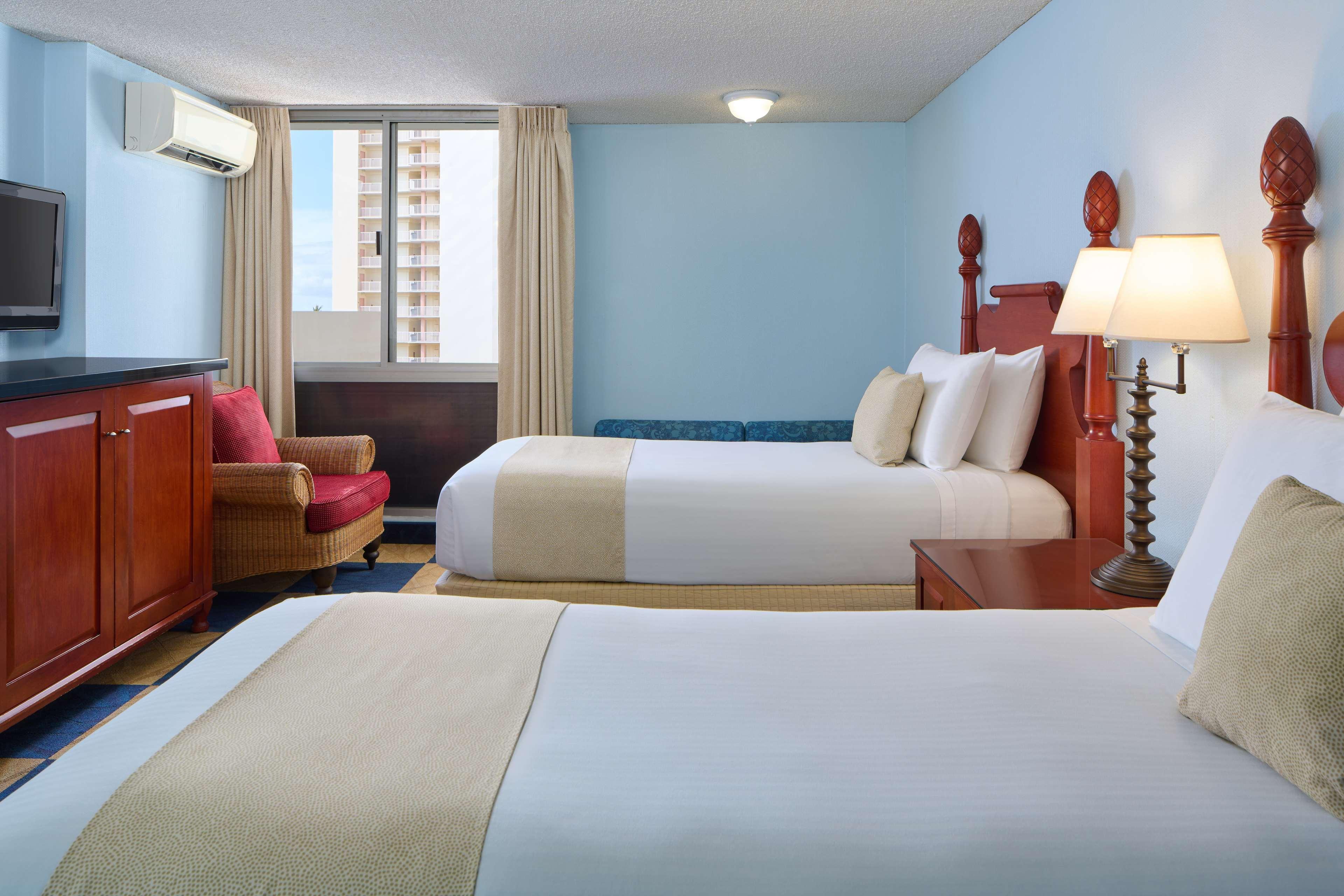Ewa Hotel Waikiki Хонолулу Екстериор снимка