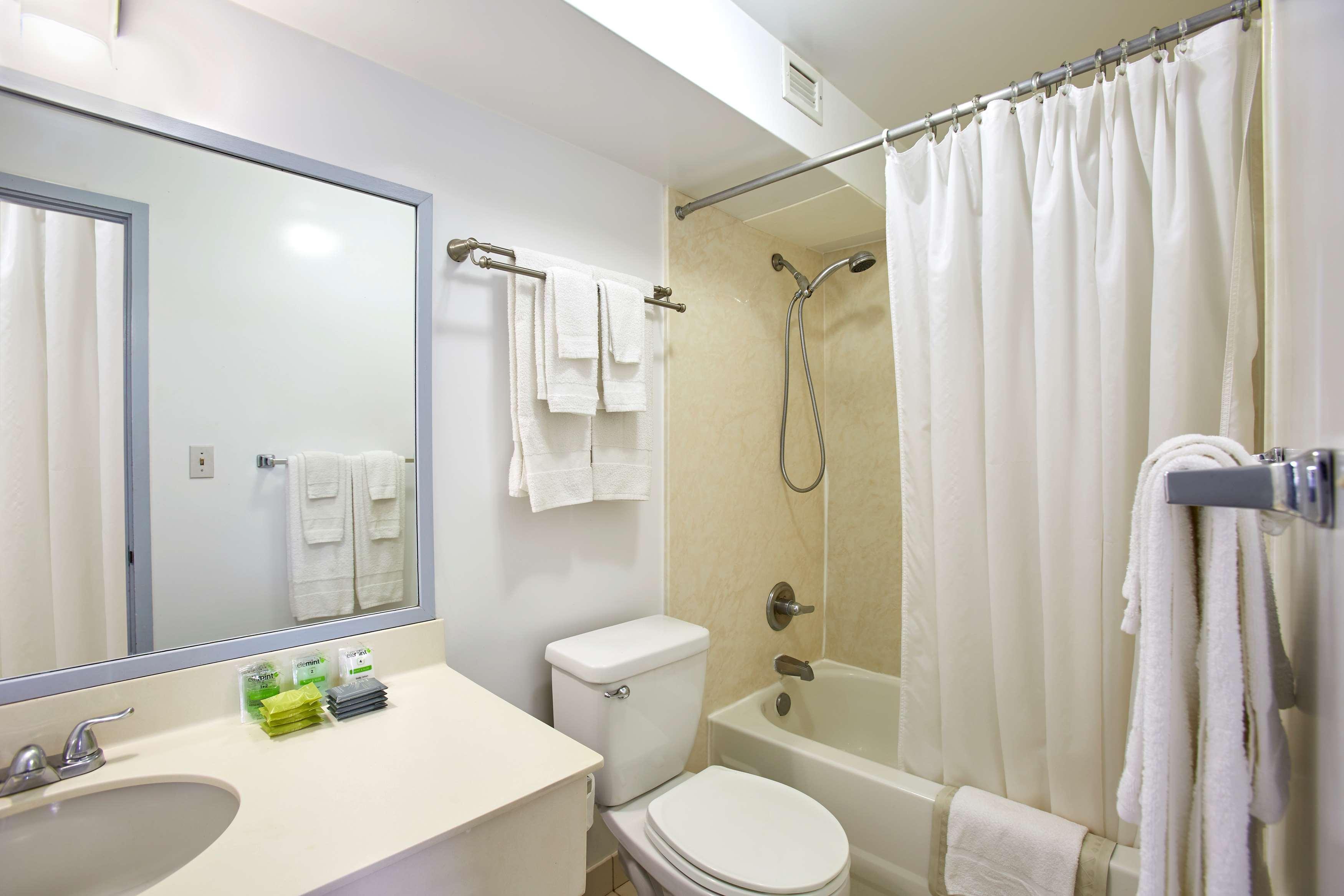 Ewa Hotel Waikiki Хонолулу Екстериор снимка