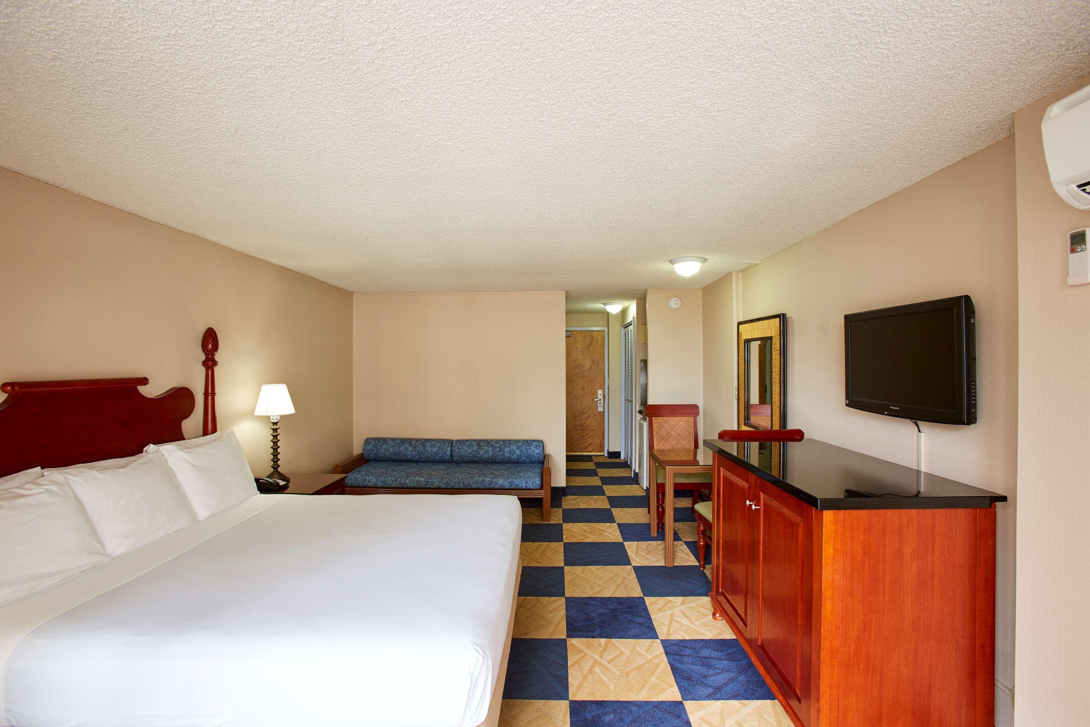 Ewa Hotel Waikiki Хонолулу Екстериор снимка