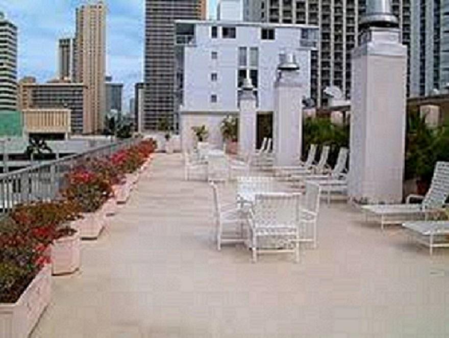 Ewa Hotel Waikiki Хонолулу Екстериор снимка