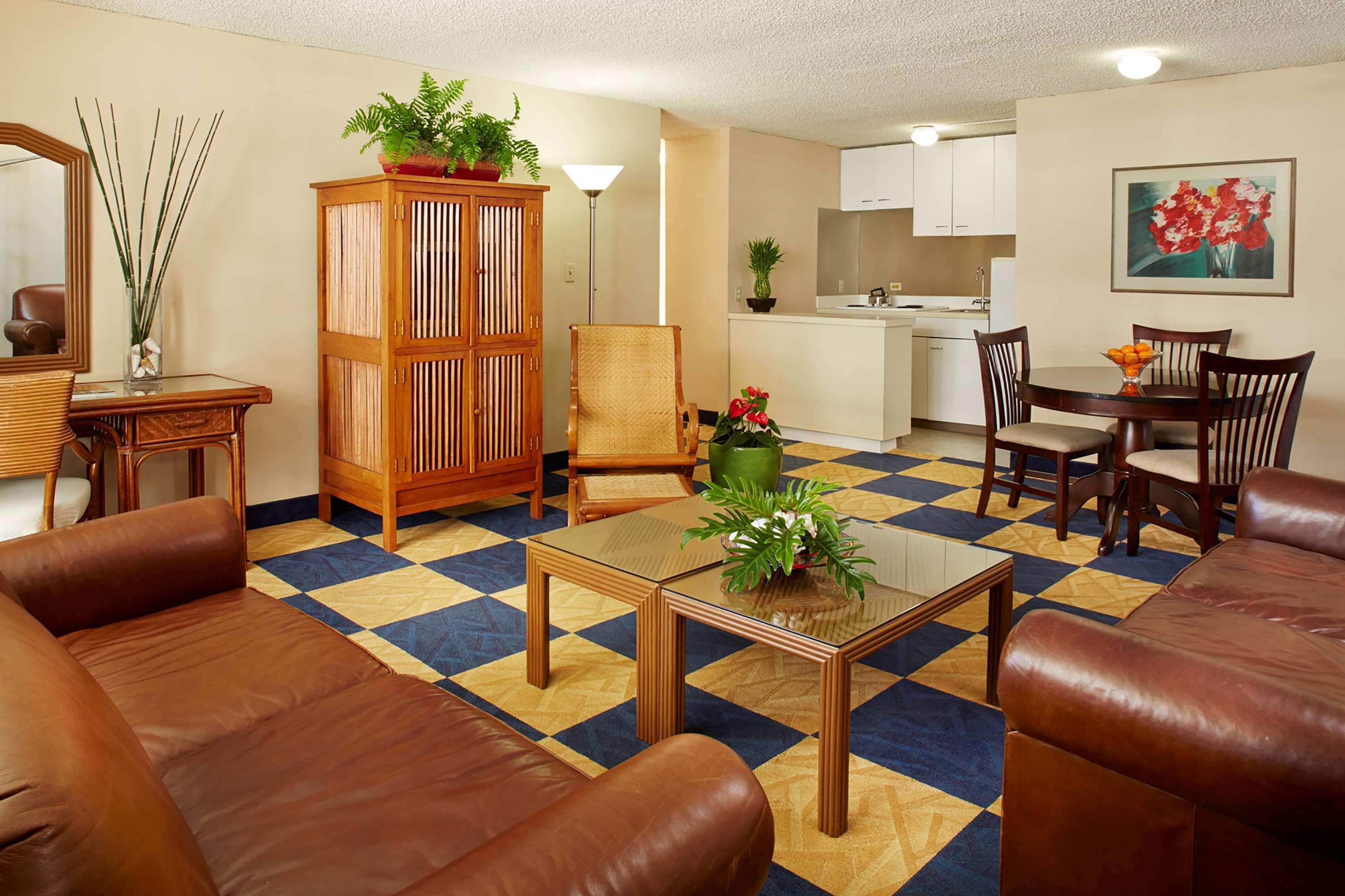Ewa Hotel Waikiki Хонолулу Екстериор снимка