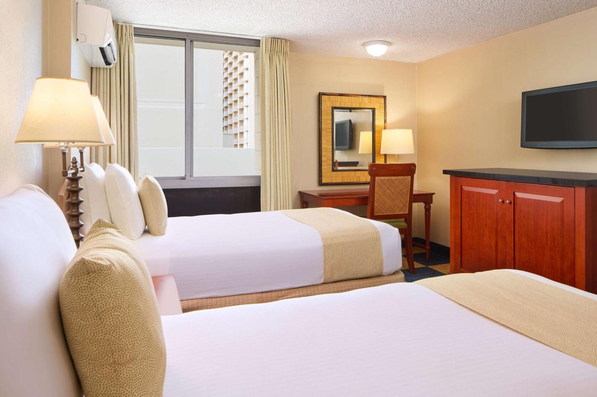 Ewa Hotel Waikiki Хонолулу Екстериор снимка