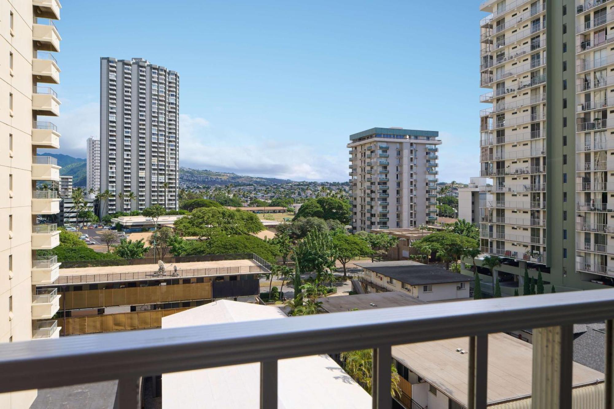Ewa Hotel Waikiki Хонолулу Екстериор снимка