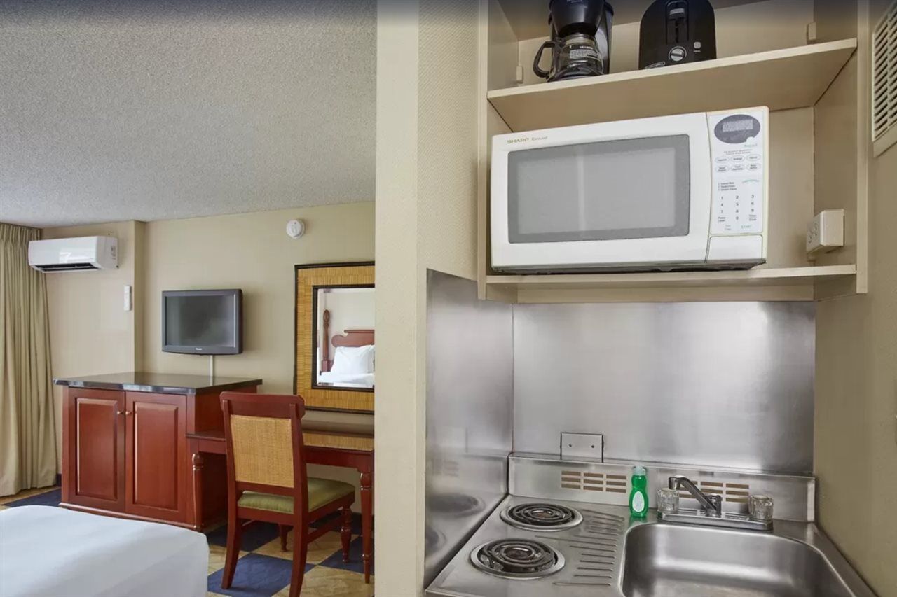 Ewa Hotel Waikiki Хонолулу Екстериор снимка